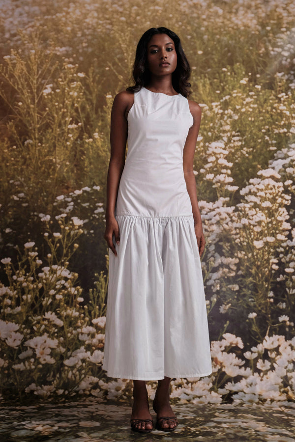 Sleeveless Tier Maxi In White