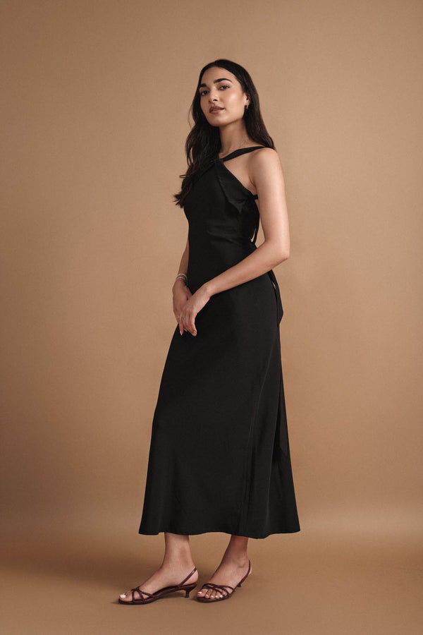 Halter Bias Midi In Black