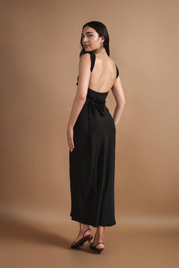 Halter Bias Midi In Black