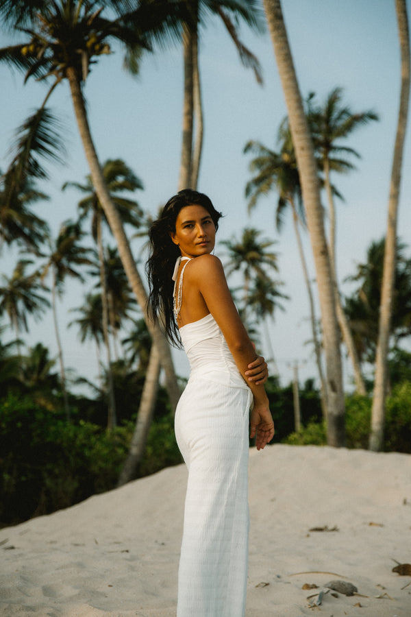 Deep Neck Halter In Ivory
